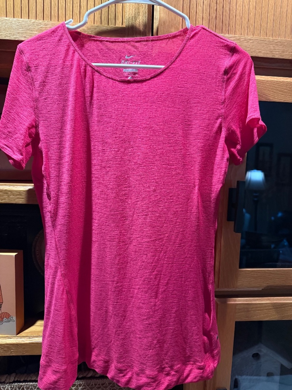 Woman Nike Lightweight Dri-Fit Training Tunic, Pink Glow Large
